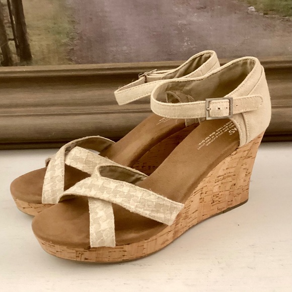 Toms Beige Canvas Ankle Strap Cork Platform Wedge High Heel Sandals Women’s 11 - Picture 1 of 15